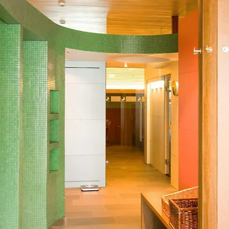 Wohlfuehlhotel Hubertushof Szálloda Stuben am Arlberg