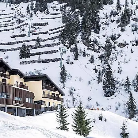 Wohlfuehlhotel Hubertushof Am Arlberg - Ski-in & Ski-out - Sky Pool