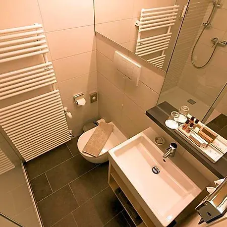 Wohlfuehlhotel Hubertushof Am Arlberg - Ski-in & Ski-out - Sky Pool 4* Stuben am Arlberg