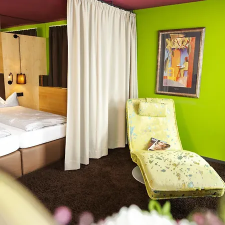 Hotel Wohlfuehlhotel Hubertushof Am Arlberg - Ski-in & Ski-out - Sky Pool 4*