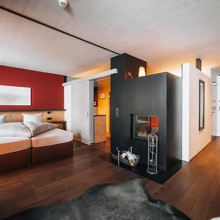 Hotel Wohlfuehlhotel Hubertushof Am Arlberg - Ski-in & Ski-out - Sky Pool Stuben am Arlberg
