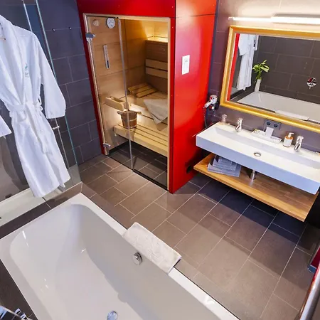 Wohlfuehlhotel Hubertushof Am Arlberg - Ski-in & Ski-out - Sky Pool 4* Stuben am Arlberg