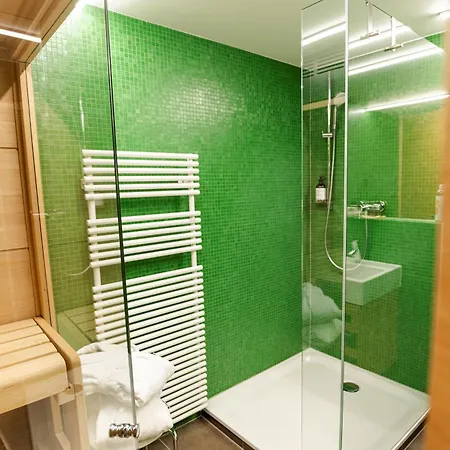 Wohlfuehlhotel Hubertushof Am Arlberg - Ski-in & Ski-out - Sky Pool Hotel 4*