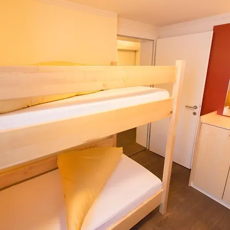 Wohlfuehlhotel Hubertushof Am Arlberg - Ski-in & Ski-out - Sky Pool Hotel Stuben am Arlberg